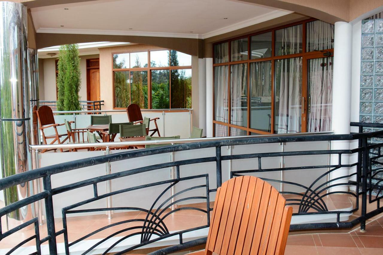Nejobugg Palace Hotel Nkoanrua Luaran gambar
