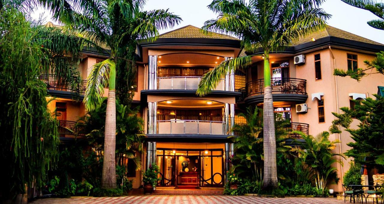 Nejobugg Palace Hotel Nkoanrua Luaran gambar